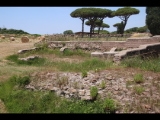 05991 ostia - regio iii - insula vii - edificio con opus sectile (iii,vii,8) - raeume an der nordwstecke - bli ri norden - 06-2024.jpg